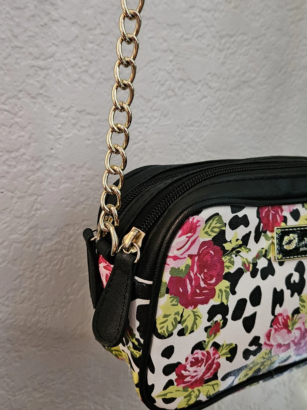 Luv Betsey Johnson Cheetah Rose Floral Crossbody Bag Like New